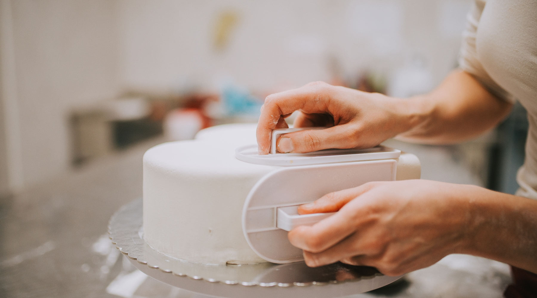 Sugarpaste vs Fondant for cake designs