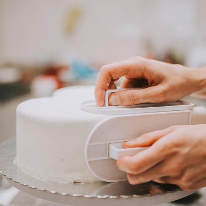 Sugarpaste vs Fondant for cake designs